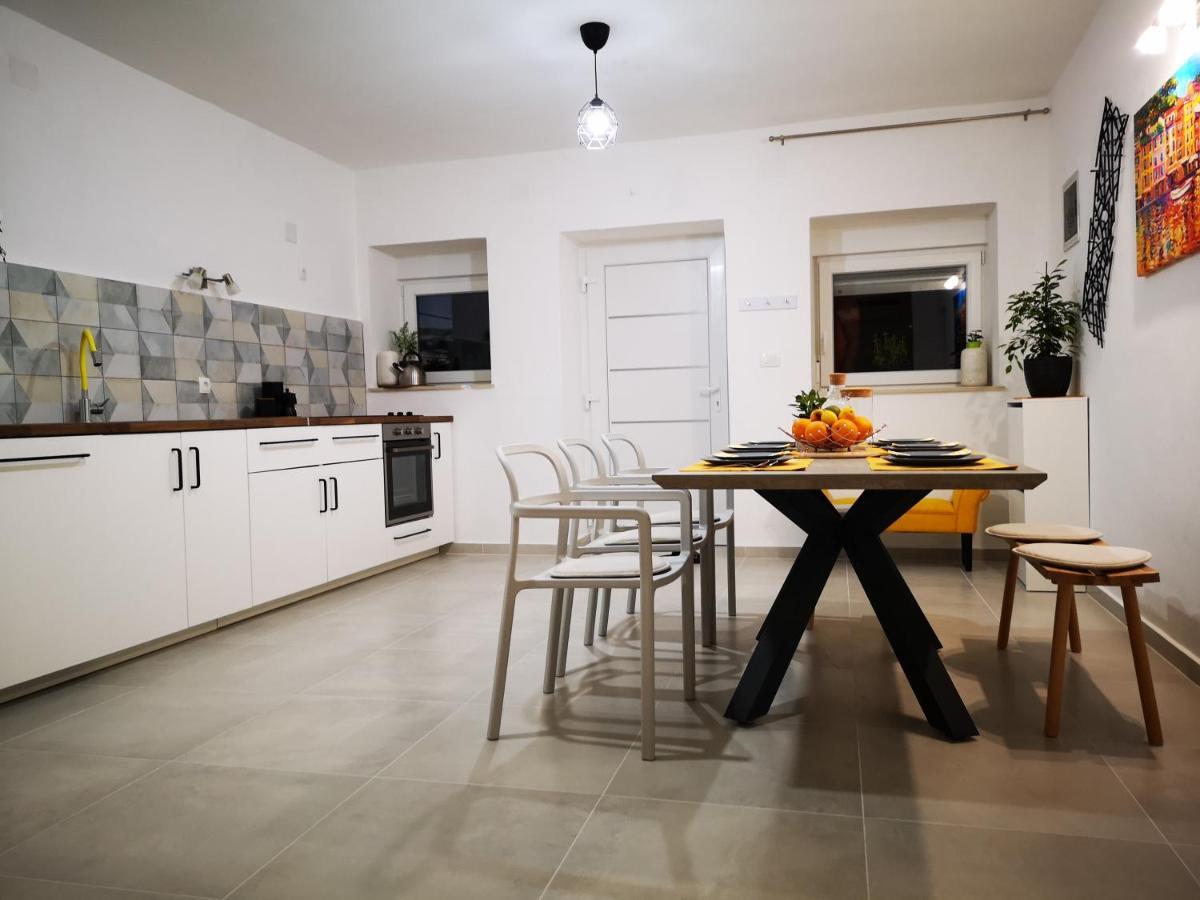 Apartment Sunrise, Coastal Istra, Pula Duga Uvala Pavicini Eksteriør bilde